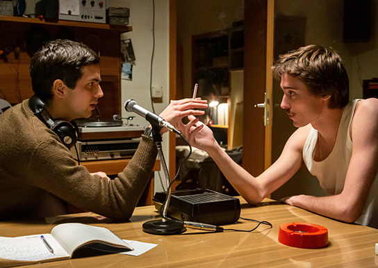 Thimothée Robart, Antoine Pelletier (v.l.n.r.) in "Die Magnetischen" (2021)