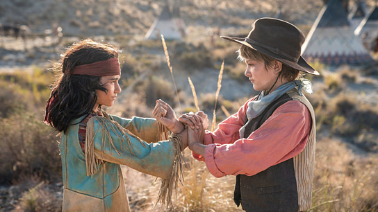 Mika Ullritz, Milo Haaf (v.l.n.r.) in "Der junge Häuptling Winnetou" (2021)