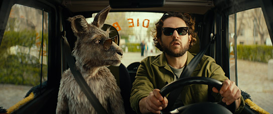 Dimitrij Schaad in "Die Känguru-Verschwörung" (2022)