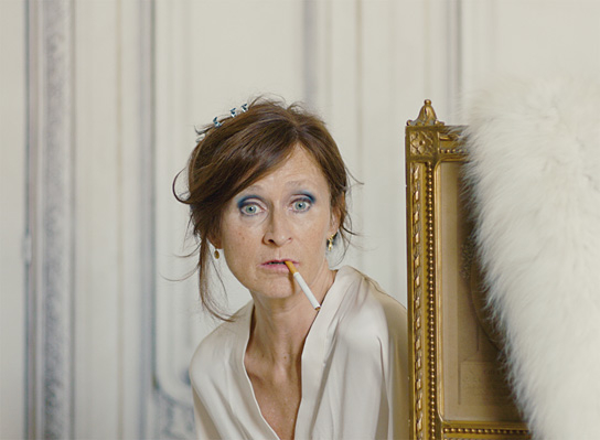 Sophie Rois in "L'état et moi - Der Staat und ich" (2022)