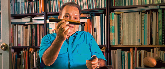 Dr. Olavo Alén in "La Clave - Das Geheimnis der kubanischen Musik" (2019)