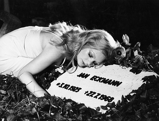 Elke Haltaufderheide in "Nachtschatten" (1972)