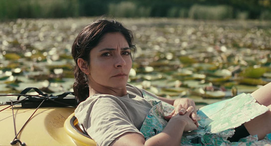 Pegah Ferydoni in "Alaska" (2022)