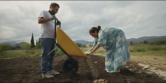 Felix Starck, Valentina Blaumann (v.l.n.r.) in "Step by Step" (2022)