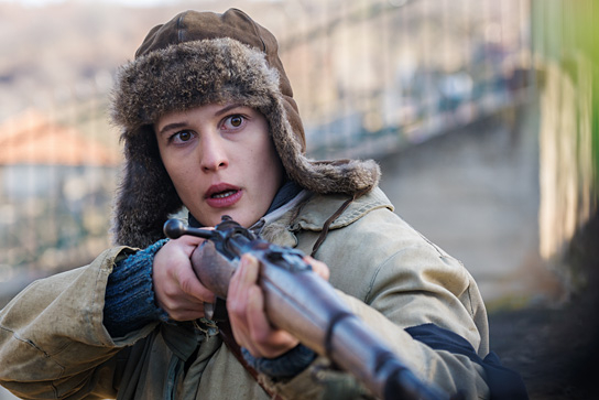 Rina Krasniqi in "Luanas Schwur" (2021)