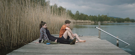 Anna Jung, Oskar Bökelmann (v.l.n.r.) in "Arboretum" (2020)