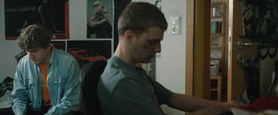Oskar Bökelmann, Niklas Doddo (v.l.n.r.) in "Arboretum" (2020)