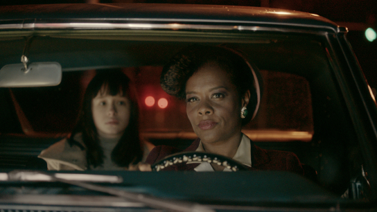 Fine Sendel, Denise M’Baye (v.l.n.r.) in "The Ordinaries" (2022)