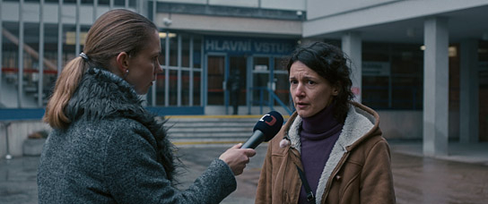Vita Smachelyuk (rechts) in "Victim" (2022)