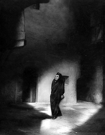 Emil Jannings in "Faust" (1926)