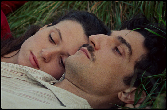 Juliette Jouan, Louis Garrel (v.l.n.r.) in "Die Purpursegel" (2022)