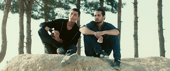 Iman Sayad Borhani, Payar Allahyari (v.l.n.r.) in "Chevalier Noir" (2022)