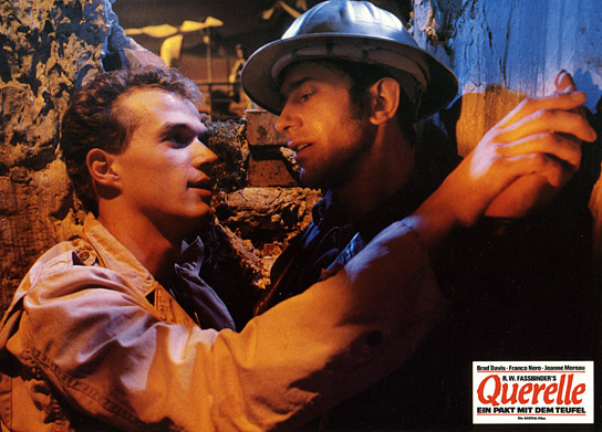 Brad Davis (rechts) in "Querelle - Ein Pakt mit dem Teufel" (1982)