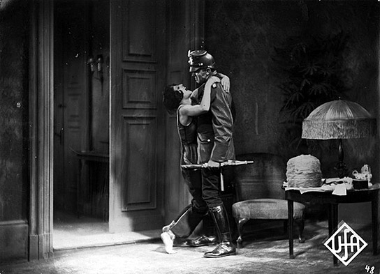 Betty Amann, Gustav Fröhlich (v.l.n.r.) in "Asphalt" (1929)