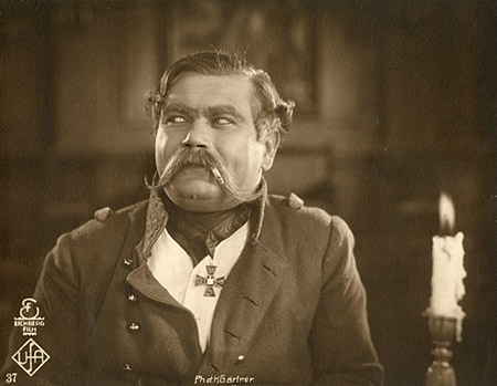 Oskar Homolka in "Die Leibeigenen" (1927)