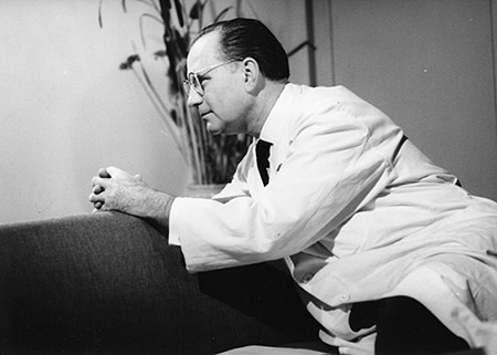 Wolfgang Liebeneiner bei den Dreharbeiten zu "Schlußakkord" (1960)