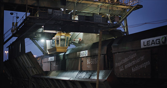 "Auf der Kippe" (2023)