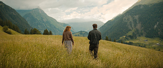 Julia Franz Richter, Stefan Gorski (v.l.n.r.) in "Ein ganzes Leben" (2023)