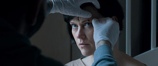Simone Geißler in "Haus der Stille" (2023)