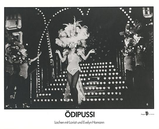 Evelyn Hamann (Mitte) in "Ödipussi" (1988)