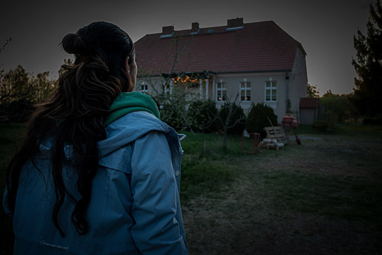 Nilam Farooq in "Home Sweet Home - Wo das Böse wohnt" (2023)