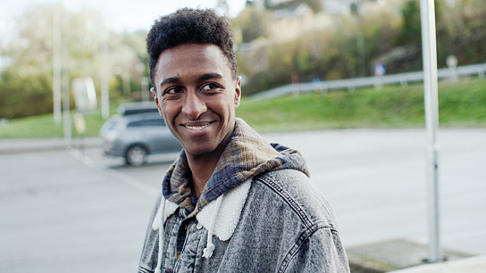 Karl Bekele Steinland in "Norwegian Dream" (2023)