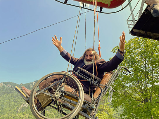 Vachagan Papovian in "Gondola" (2023)