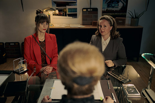 Sophie Lutz (links), Katja Preuß (rechts) in "Spuk unterm Riesenrad" (2023)