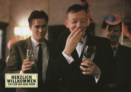 Uwe Bohm (links), Hark Bohm (Mitte) in "Herzlich willkommen" (1990)