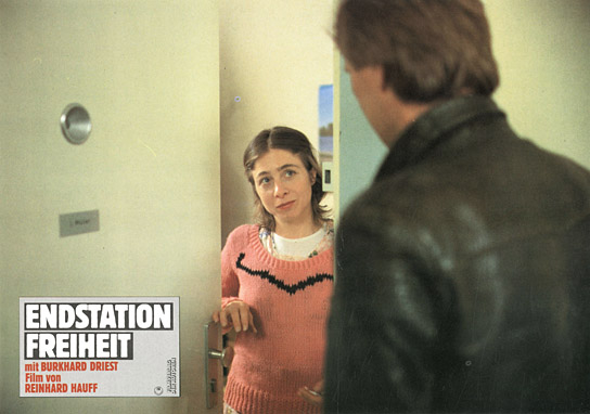 Carla Egerer, Burkhard Driest (v.l.n.r.) in "Endstation Freiheit" (1980)