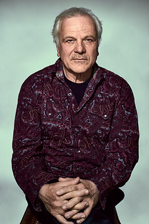 Bernhard Schütz