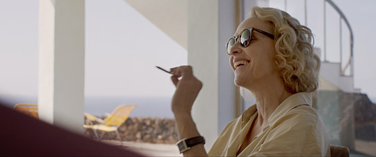 Juliane Köhler in "Sonnenplätze" (2024)