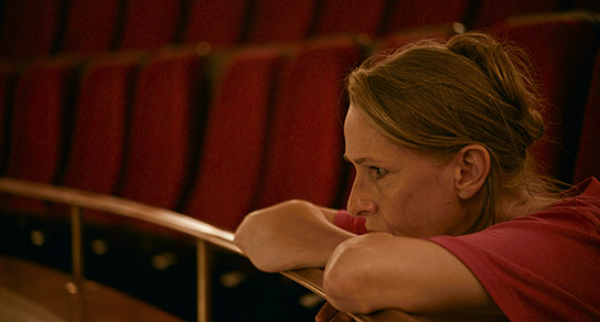 Kerstin Weiß in "Die Schule der Frauen" (2024)