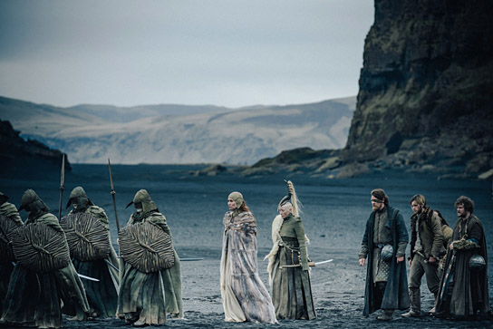 Rosalinde Mynster, Maria Erwolte, Gijs Naber, Jannis Niewöhner, Dominic Marcus Singer (Mitte bis rechts) in "Hagen - Im Tal der Nibelungen" (2024)