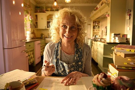 Maren Kroymann in "Der Buchspazierer"