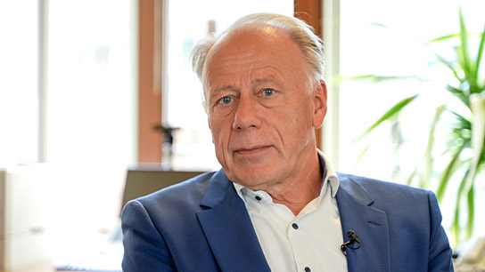 Jürgen Trittin in "Urgewald - Auf den Spuren des Geldes" (2024)