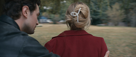 Samuel Schneider, Lilith Stangenberg (v.l.n.r.) in "Haltlos" (2024)