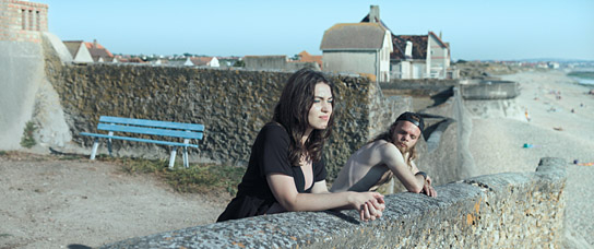 Anamaria Vartolomei, Julien Manier (v.l.n.r.) in "Das Imperium" (2024)