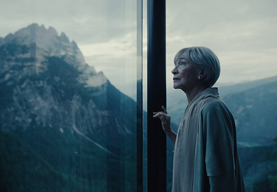 Christine Ostermayer in "Toni und Helene" (2024)
