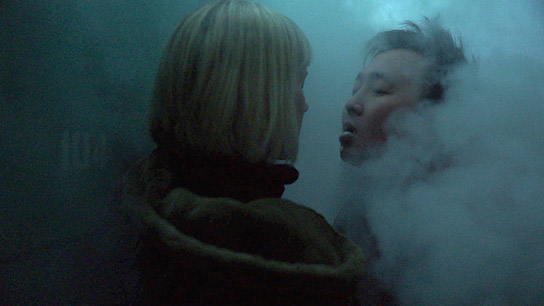Maria Chuprinskaya (links) in "Die Vertriebenen" (2024)