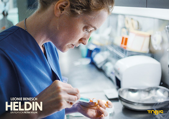Leonie Benesch in "Heldin" (2025)