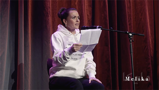 Melika Foroutan in "Freiheit im Herzen - Lasst es uns eilig haben, menschlich zu sein" (2024)