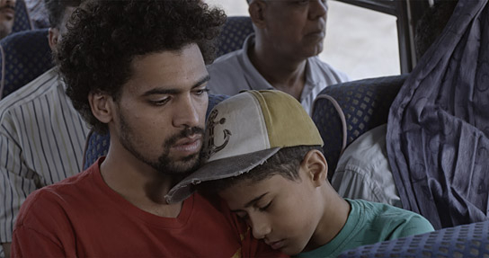 Adham Shoukry, Ziad Islam (v.l.n.r.) in "The Settlement" (2025)