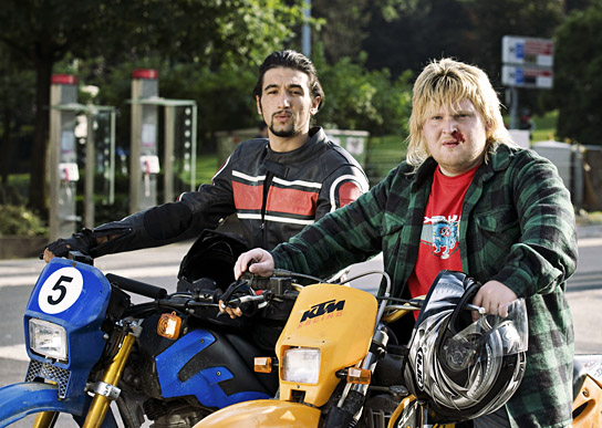Oktay Özdemir, Axel Stein (v.l.n.r.) in "Die Vorstadtkrokodile" (2009)