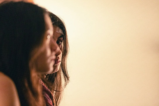 Pascale Kann, Mia Tharia (v.l.n.r.) in "September & July" (2024)