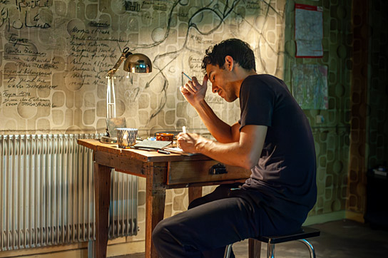 Adam Bessa in "Die Schattenjäger" (2024)