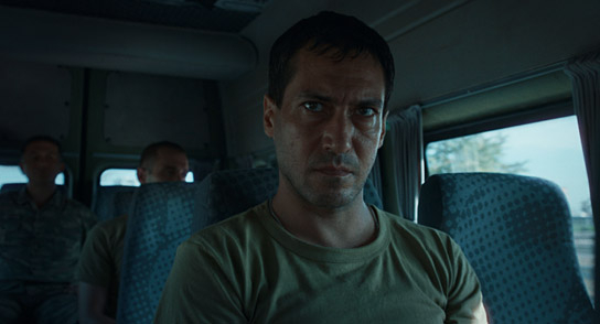 Berk Hakman in "Schatten der Nacht" (2024)