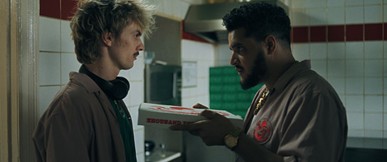 Cedric Eich, Yasin El Harrouk (v.l.n.r.) in "Der Prank - April, April!" (2025)