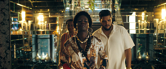 Die P (Mitte), Yasin El Harrouk (rechts) in "Der Prank - April, April!" (2025)