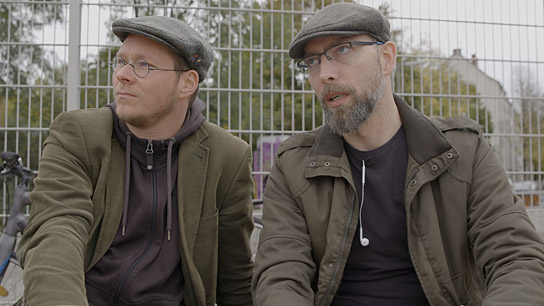 Henri Vogel (links) in "Privileg" (2024)